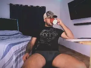 Cam4 Adult Webcams of Tommy_Sccot