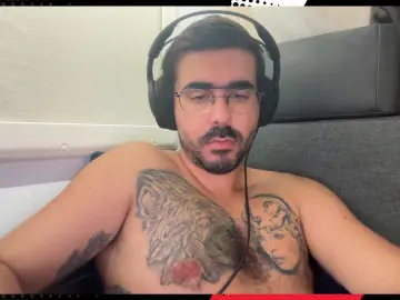 Cam4 Live Sex Cam of MattiaG1996