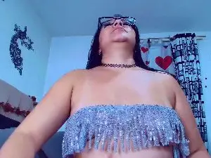 KattyLatina from cam4