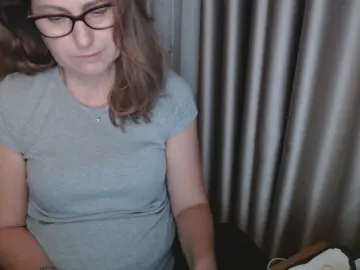 Cam4 Nude Webcam of LauraOven