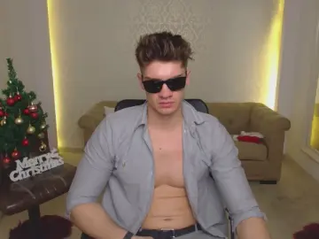 Cam4 Free Live Porn of MaxKaidenn