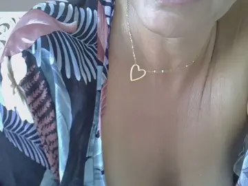 Cam4 Watch Live Sex Cams of SahmiN