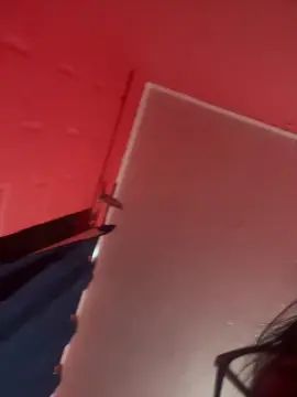 Cam4 Live Sex Cam of cherryl18_