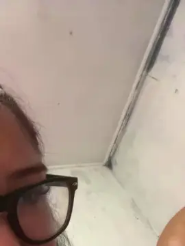 Cam4 Live Sex of cherryl18_