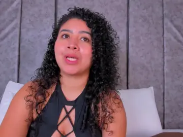 Cam4 Private Sex Chat of thara24