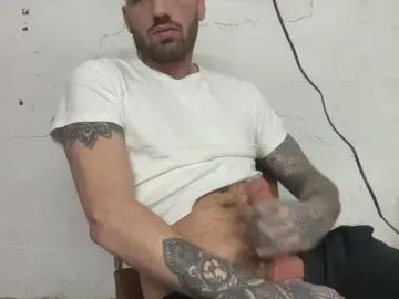 Cam4 Sex Chat of Mikeeeyyy