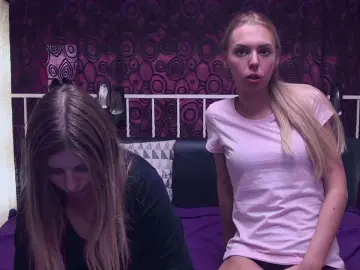 Cam4 Sex Cam of BlondeWitchez