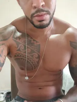 Cam4 Free Live Porn of Divino198936