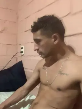 Cam4 Free Porn Cam of brunootz