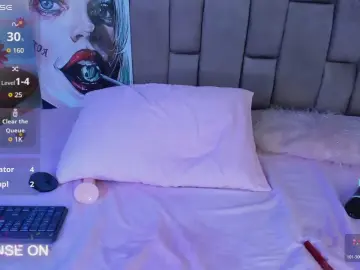 Cam4 Free Porn Cam of RavynRouge