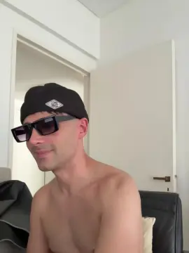 Cam4 Sex Cam of angus74