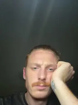 Cam4 Live Sex of BIGxRED420