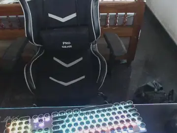 Cam4 Watch Live Sex Cams of SirKingDong