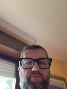 Cam4 Nude Webcam of Mikelele75