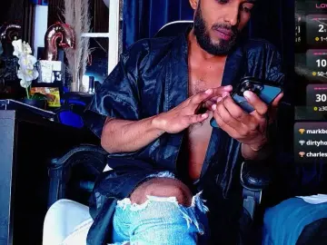 Cam4 Free Live Porn of the_dog_lian