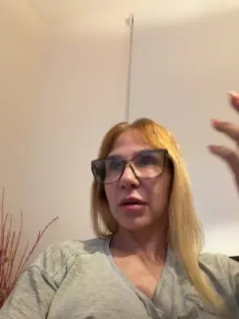 Cam4 Adult Webcams of Heldin04