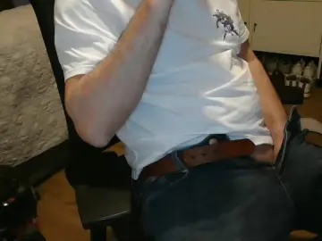 Cam4 Live Sex Cam of Mr_Average_UK