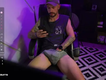 Cam4 Free Porn Cam of monsieurguitsxx