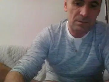 Cam4 Free Live Porn of fox6900