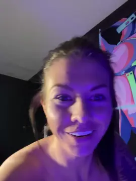 Cam4 Adult Webcams of TastyCaroline93