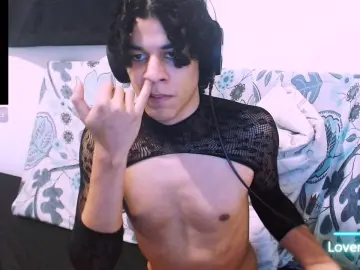 Cam4 Live Sex Cam of IsidroGlasc