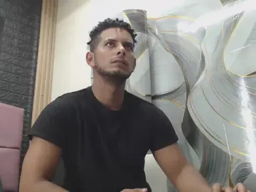 Cam4 Private Sex Chat of Chris_Dick99