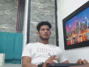 Cam4 Private Sex Chat of Chris_Dick99