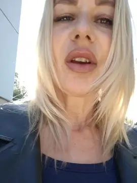 Cam4 Adult Video Chat of evakisimovareal