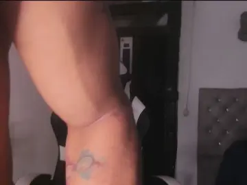 Cam4 Free Live Porn of Gigo95