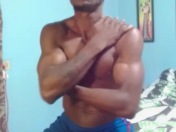 Cam4 Live Porn of miltonn_jakee35