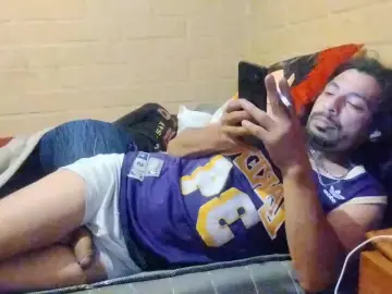 Cam4 Private Sex Chat of Skin1986xx