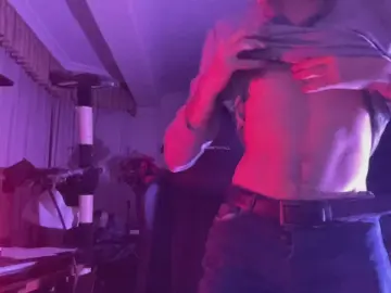 Cam4 Free Live Porn of adrianpenelargo