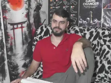 Cam4 Live Porn of hornymaster93