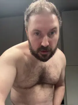 Cam4 Live Sex of ItalianBear88