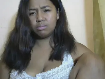 Cam4 Free Porn Cam of Tsiory_7