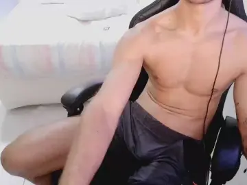 Cam4 Watch Live Sex Cams of Alef_vega