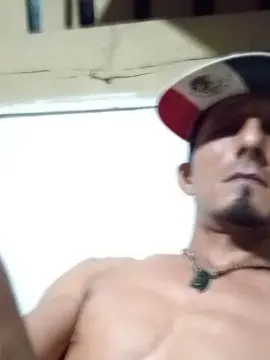 Cam4 Live Sex Cam of Chinorico