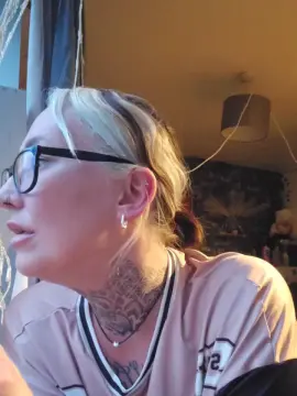 Cam4 Watch Live Sex Cams of rainsienna