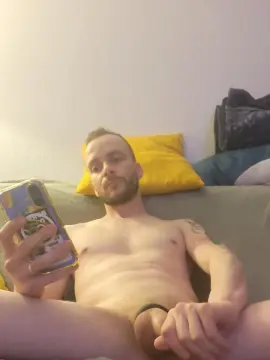 Cam4 Live Porn of Sneaktoy_