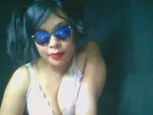 Cam4 Adult Video Chat of rosiedulce69