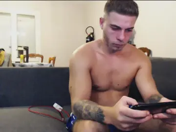 Cam4 Watch Live Sex Cams of Elka_fit28