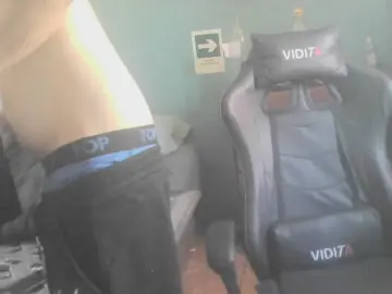 Cam4 Live Sex Cam of EmoLegendario