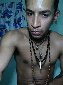 Cam4 Adult Video Chat of Lucho_Canela
