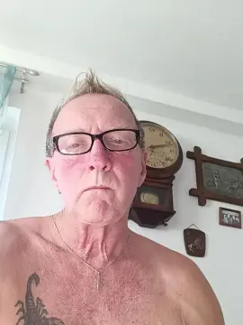 Cam4 Live Porn of Tonyfrie