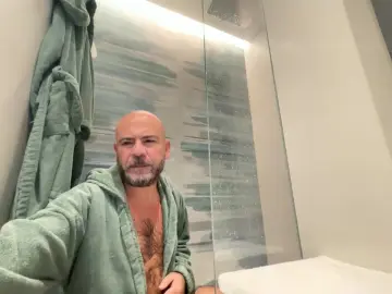 Cam4 Nude Webcam of __Maximiliano__