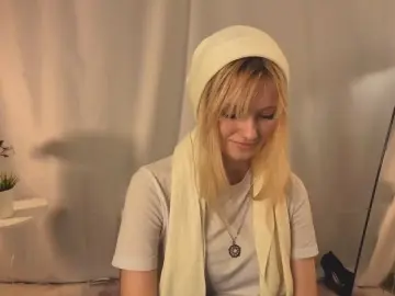 Cam4 Sex Chat of BeverleyLambey