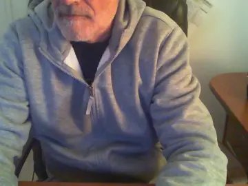 Cam4 Live Sex of srleucipo