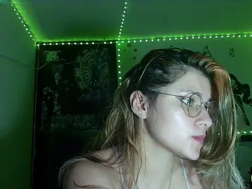 Cam4 Free Live Porn of Elith20