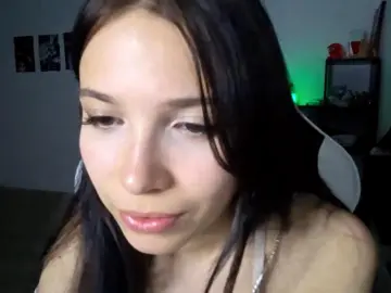 Cam4 Live Sex of ErlineCullen