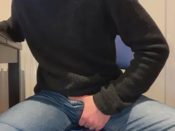 Cam4 Adult Webcam of short_and_cute